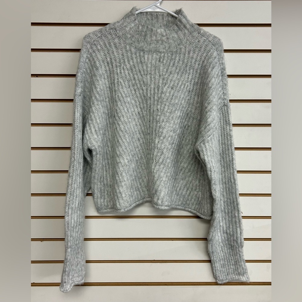 GB Gianni Bini Sweater size XL Gray/White Cropped NWT Soft Cozy‎ Stretchy